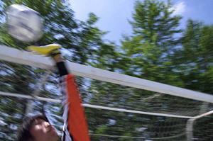 効果的なバランスボールトレーニングの方法とコツ｜自宅で骨盤周りと腹筋を強化する方法